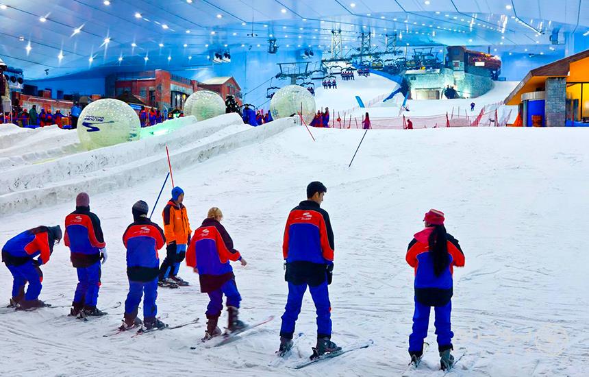 Ski training in Dubai ski 